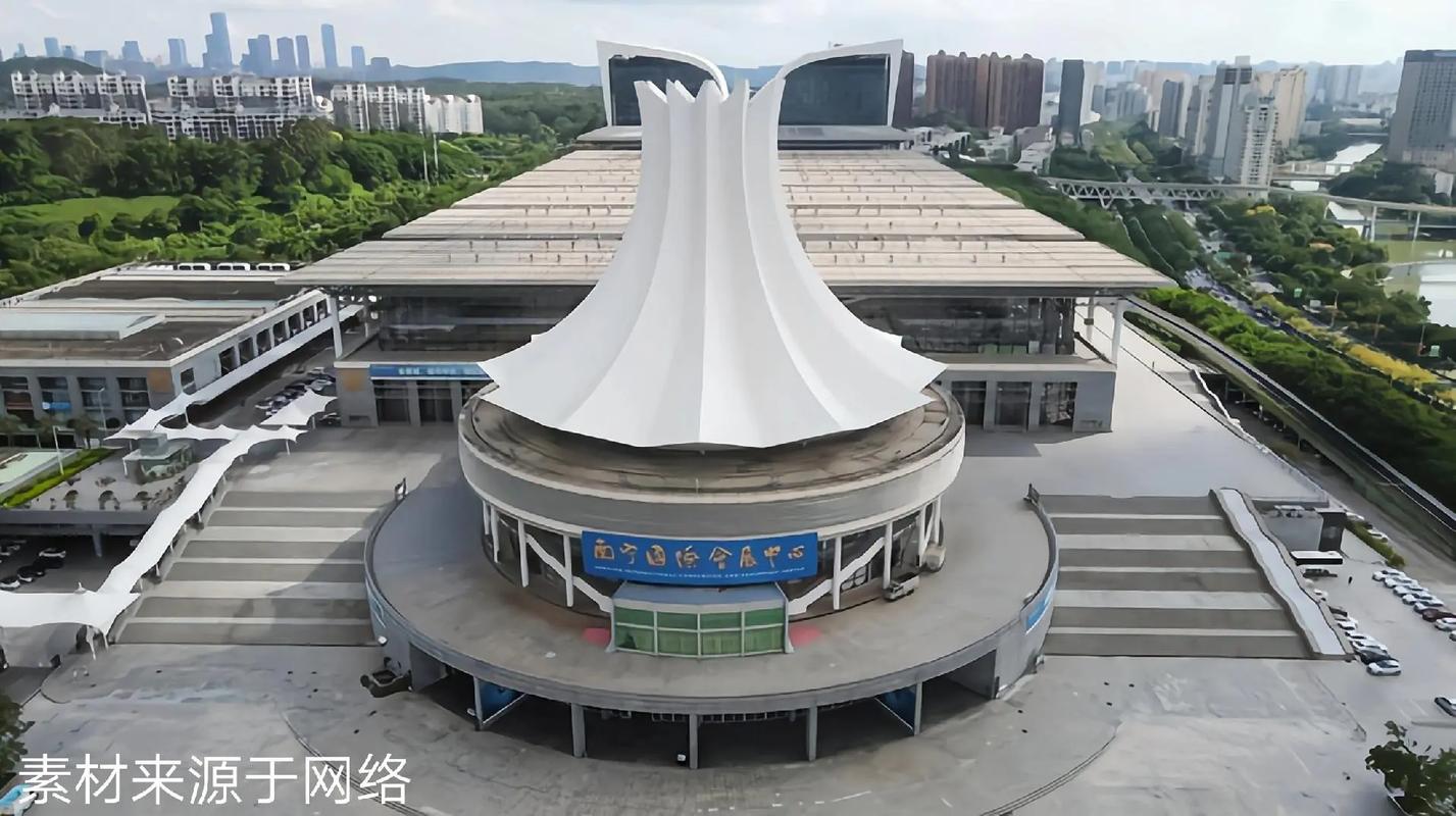 献丑了,画的是南宁国际会展中心,学校布置的美术作业#建筑手绘